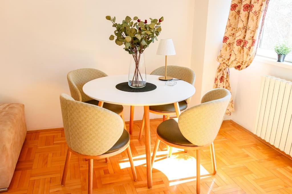 Nn Apartment Skopje Luaran gambar